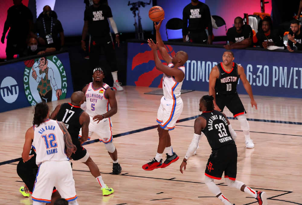 九游娱乐-俄克拉荷马雷霆训练开放日，转会期官宣签约引欢呼，意甲在即，资深球员宣示担当的简单介绍